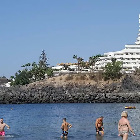 Flores 4 * Playa de las Americas (Tenerife)