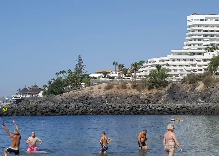 Flores 4 * Playa de las Americas (Tenerife)